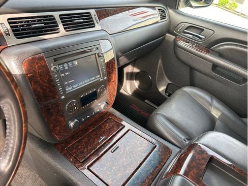 Used 2013 GMC Yukon Denali image 18