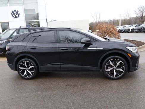 Used 2023 Volkswagen ID.4 Pro S image 2