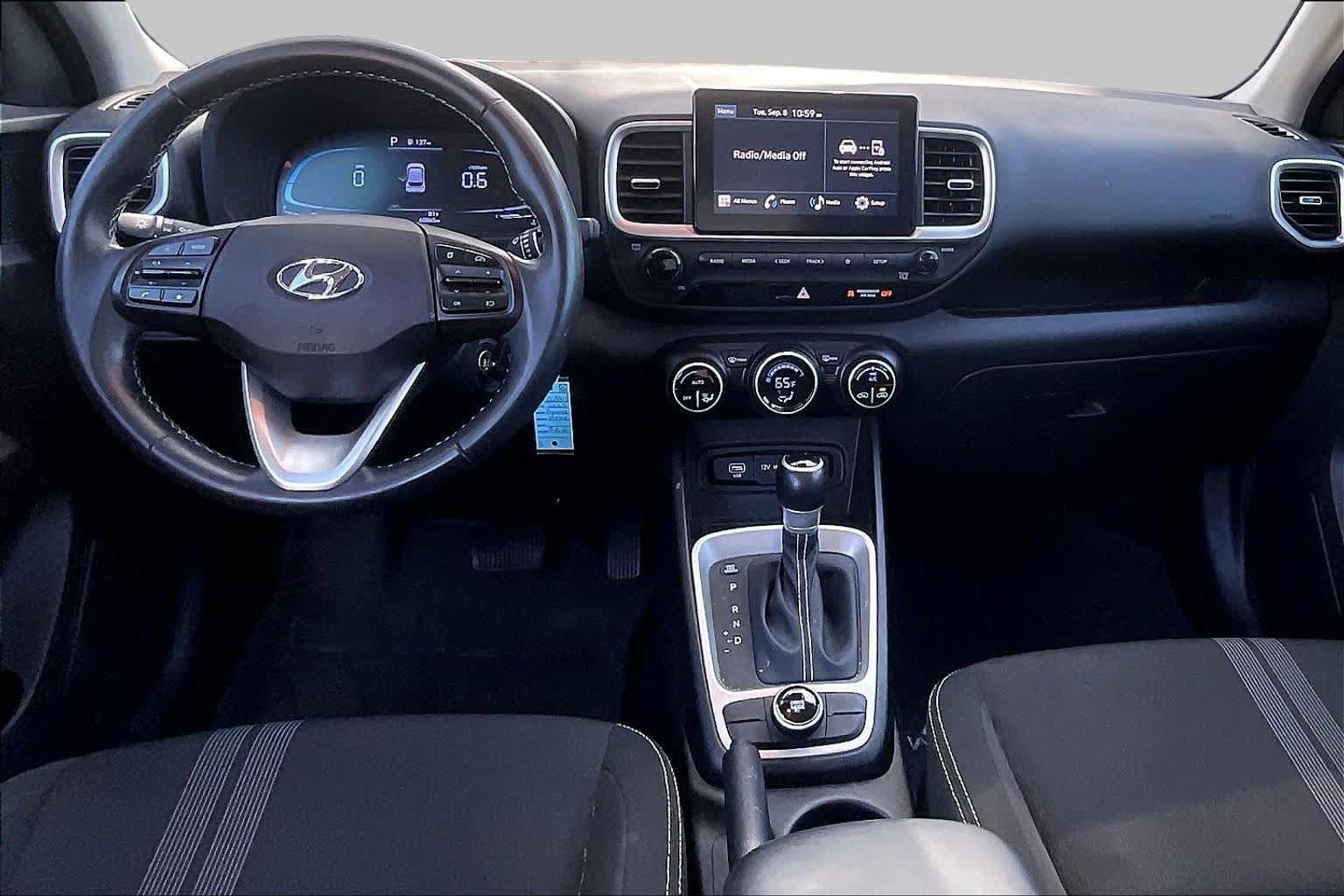 Used 2023 Hyundai Venue SEL w/ Cargo Package FWD image 14