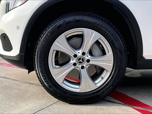 Used 2018 Mercedes-Benz GLC 300 image 11