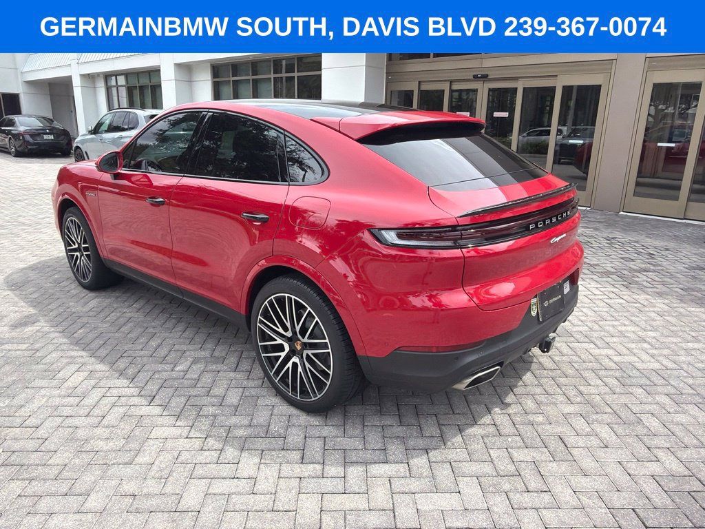 Used 2025 Porsche Cayenne E-Hybrid Coupe AWD/4WD image 3