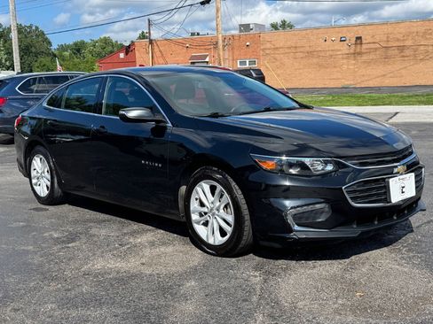 Used 2018 Chevrolet Malibu LT FWD image 4