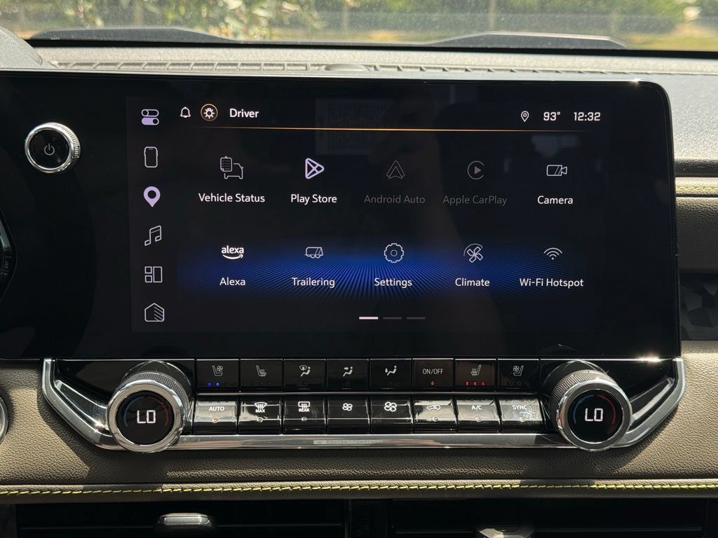 Used 2025 Chevrolet Colorado ZR2 AWD/4WD image 19
