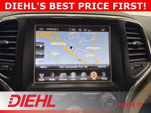 Used 2017 Jeep Grand Cherokee Limited AWD/4WD image 35