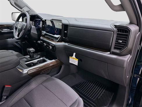 New 2026 GMC Sierra 1500 Elevation image 30