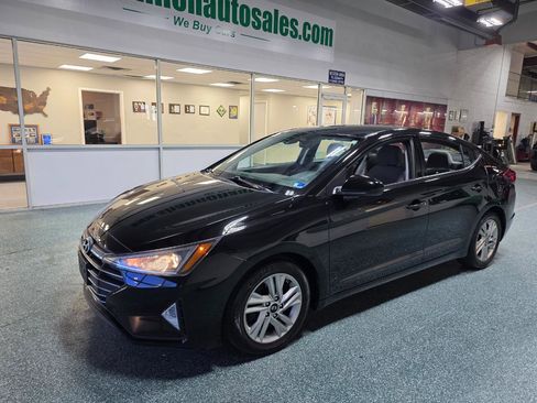 Used 2020 Hyundai Elantra SEL image 2