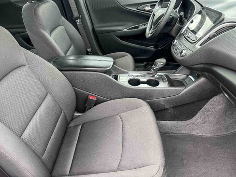 Used 2024 Chevrolet Malibu LT FWD image 22