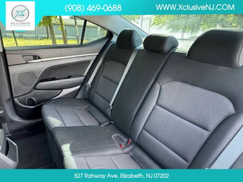 Used 2018 Hyundai Elantra SEL FWD image 26