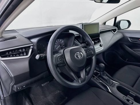 Used 2024 Toyota Corolla LE FWD image 9