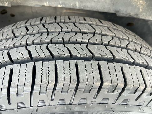 Used 2012 Ford E-350 and Econoline 350 XLT image 22