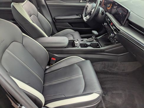 Used 2025 Kia K5 GT-Line image 12