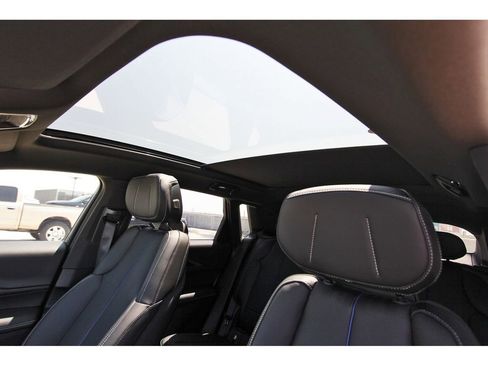 New 2026 Cadillac Lyriq Sport image 21