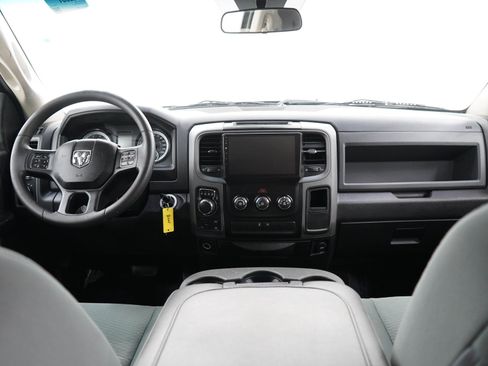 Used 2018 RAM 1500 Express w/ Express Value Package AWD/4WD image 13