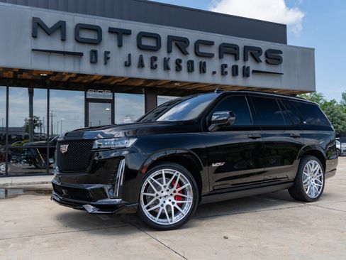 Used 2023 Cadillac Escalade V image 1