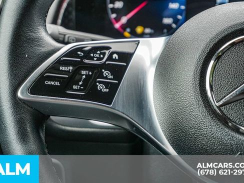 Used 2024 Mercedes-Benz GLB 250 image 28
