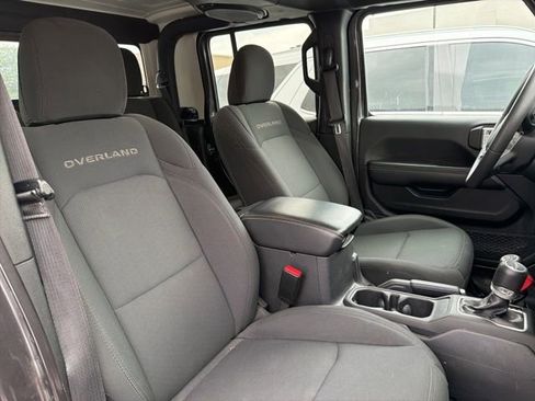 Used 2023 Jeep Gladiator Overland image 27