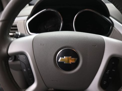 Used 2011 Chevrolet Traverse LS FWD image 16