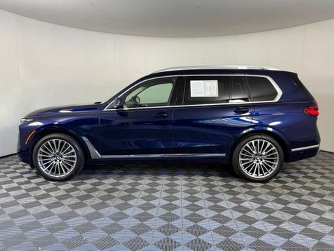 Used 2024 BMW X7 xDrive40i w/ Executive Package AWD/4WD image 3