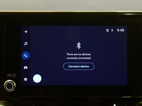 Used 2024 Toyota Highlander LE image 33