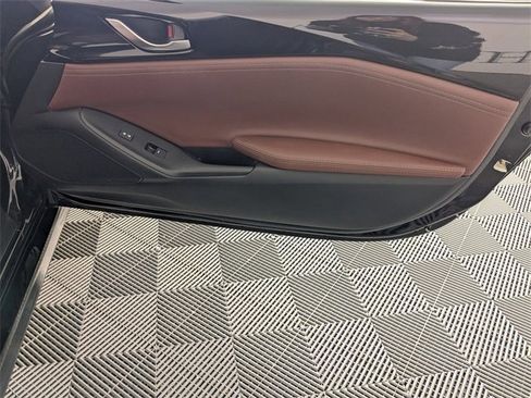 Used 2019 MAZDA MX-5 Miata RF Grand Touring image 24