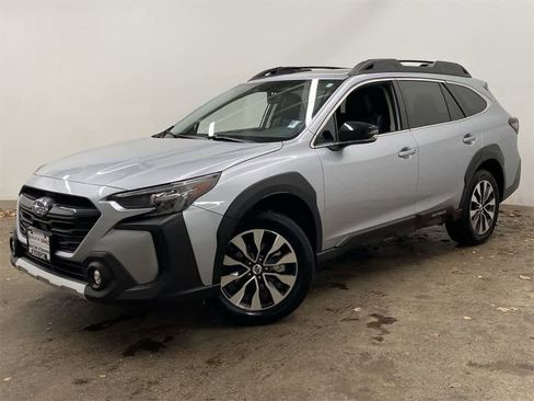 Used 2023 Subaru Outback Limited XT image 1