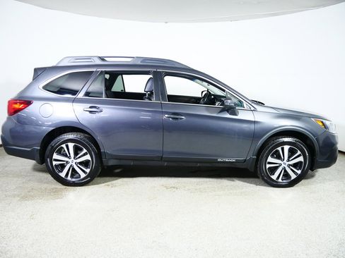 Used 2019 Subaru Outback 2.5i Limited w/ Protection Package #1 AWD/4WD image 8