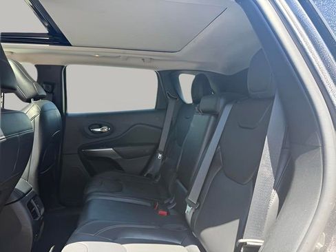 Used 2021 Jeep Cherokee Limited w/ Elite Package image 23