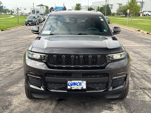 Used 2025 Jeep Grand Cherokee L Limited w/ Luxury Tech Group II AWD/4WD image 7