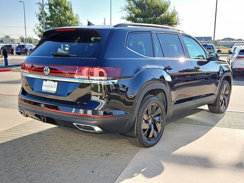 New 2026 Volkswagen Atlas SE image 4
