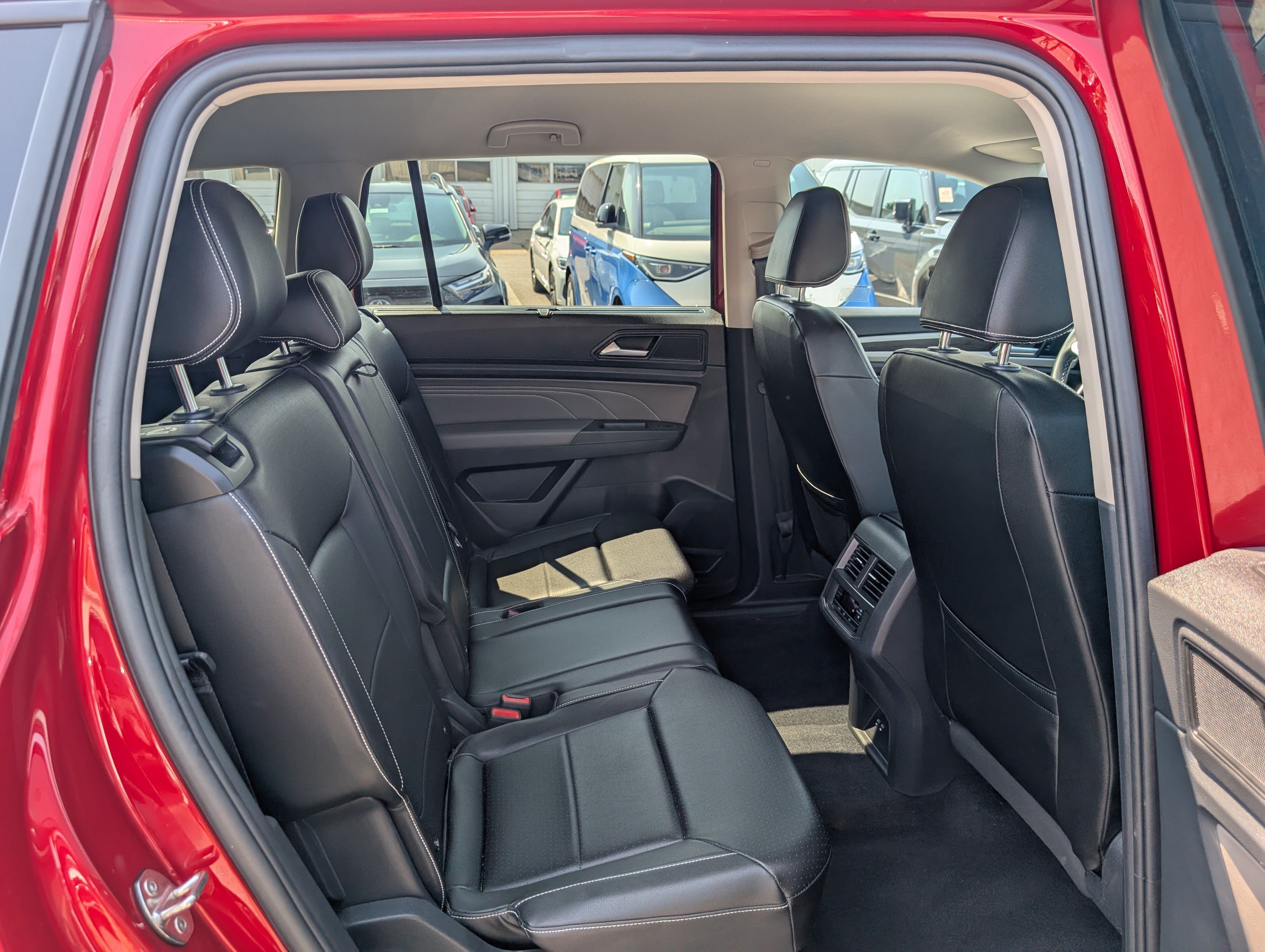 Used 2023 Volkswagen Atlas SE AWD/4WD image 13