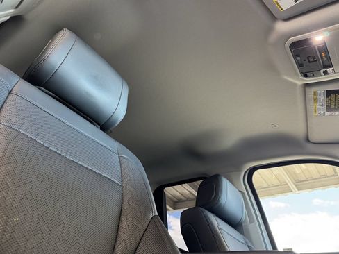 Used 2022 Toyota Tundra Limited AWD/4WD image 11
