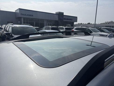 Used 2019 Subaru Forester Premium image 14