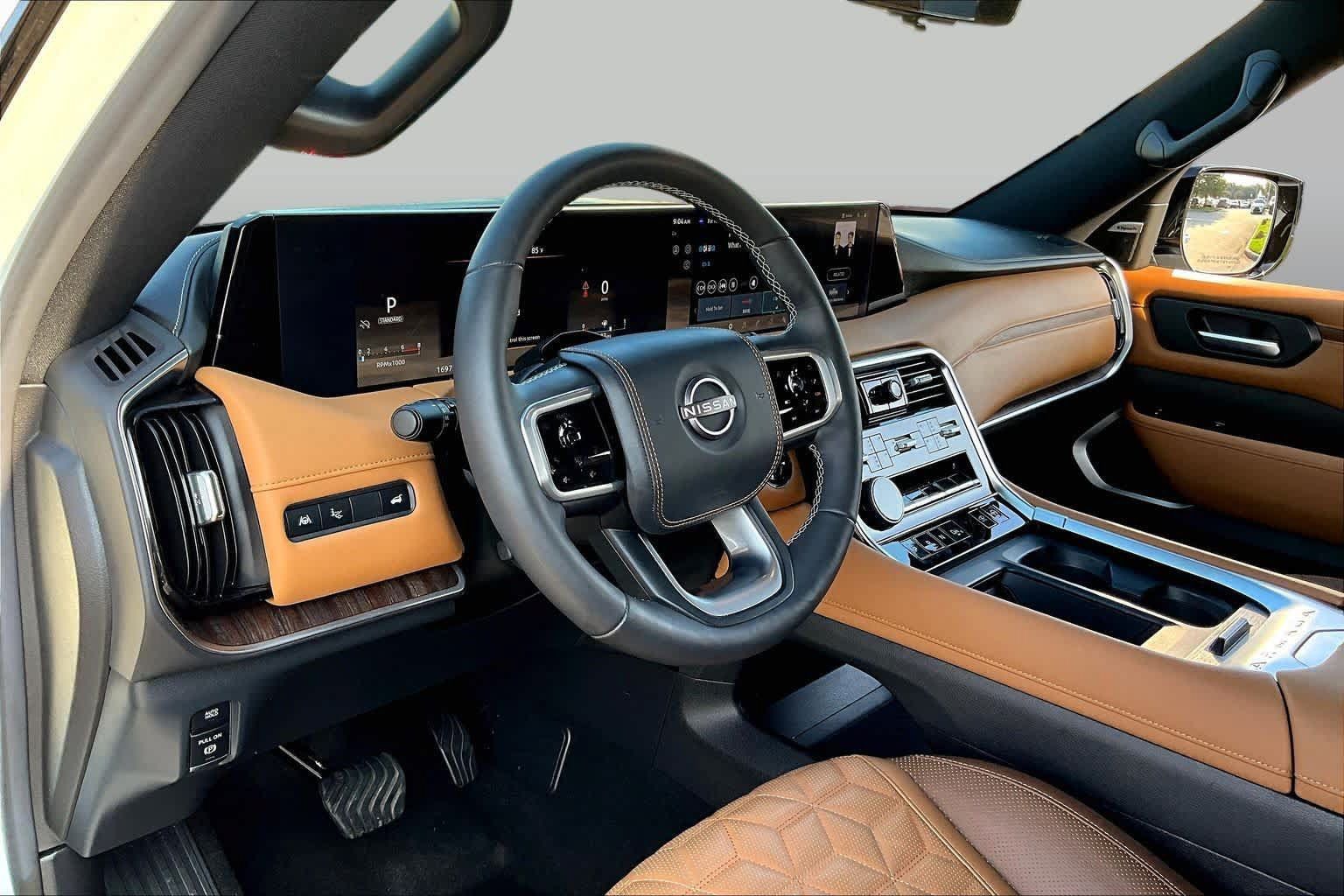 Used 2025 Nissan Armada Platinum Reserve RWD image 16