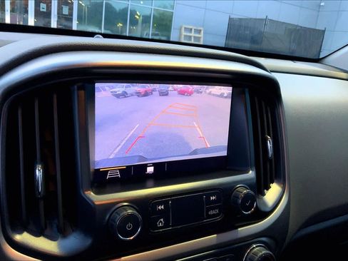 Used 2019 Chevrolet Colorado Z71 RWD image 28