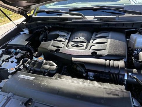 Used 2024 INFINITI QX80 Luxe image 9