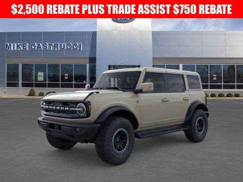 New 2025 Ford Bronco Outer Banks w/ Sasquatch Package image 1