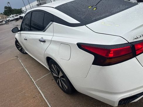 Used 2019 Nissan Altima 2.5 SL FWD image 3