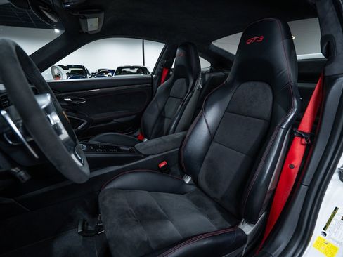 Used 2016 Porsche 911 GT3 RWD image 20