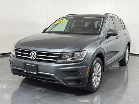 Used 2018 Volkswagen Tiguan SE w/ Panoramic Sunroof Package FWD image 10