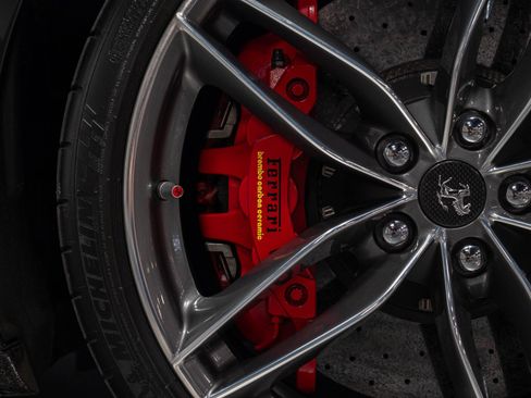 Used 2016 Ferrari 488 Spider RWD image 28