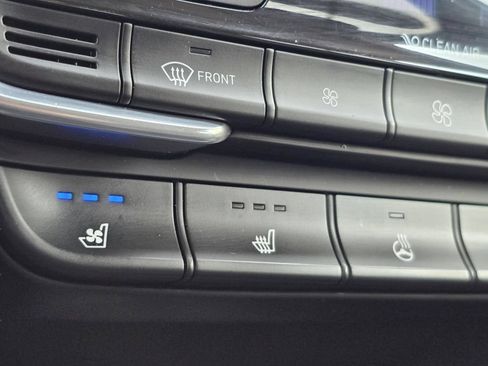 Used 2019 Hyundai Santa Fe AWD image 9
