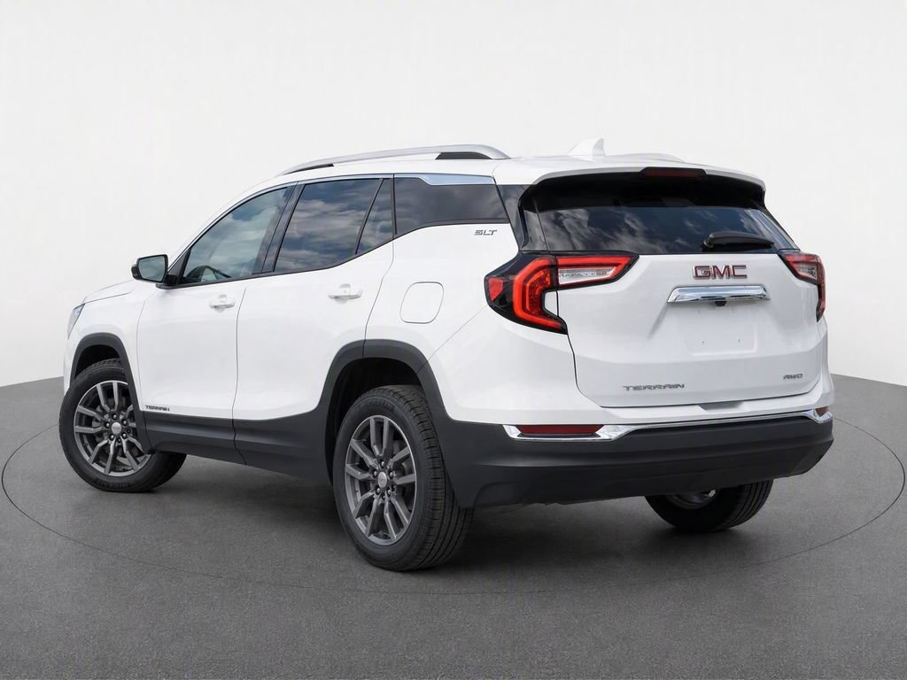 Certified 2024 GMC Terrain SLT AWD/4WD image 4