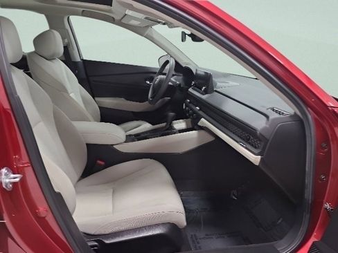 Used 2024 Honda Accord EX image 13