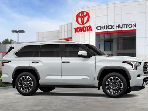 Used 2025 Toyota Sequoia Limited AWD/4WD image 42