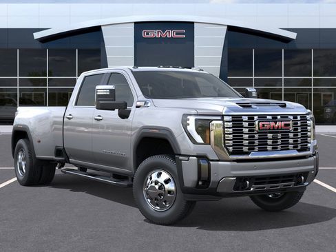 New 2026 GMC Sierra 3500 Denali w/ Denali Reserve Package image 7