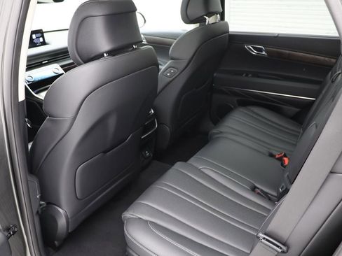 Used 2024 Genesis GV80 3.5T image 12