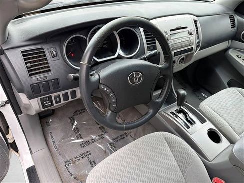 Used 2011 Toyota Tacoma 2WD Access Cab image 14