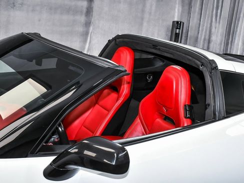 Used 2015 Chevrolet Corvette Z06 w/ 3LZ Preferred Equipment Group image 70