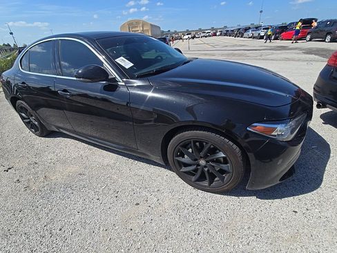 Used 2020 Alfa Romeo Giulia AWD w/ Cold Weather Package image 3