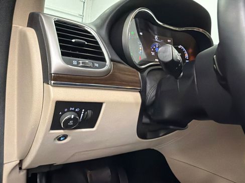 Used 2018 Jeep Grand Cherokee Limited w/ Trailer Tow Group IV image 34